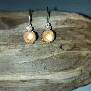 CUTEDROP EARRINGS